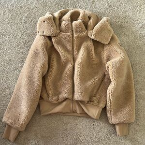 🩷 NWOT ALO Yoga Foxy Sherpa Hoodie